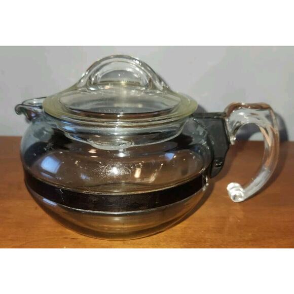 VINTAGE MCM ~ PYREX 8126B ~ 6 CUP 30oz GLASS TEA POT & LID FLAME WARE ~ USA Made - Picture 3 of 11